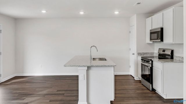 132 Trestle Point Drive, Harvest, AL 35749