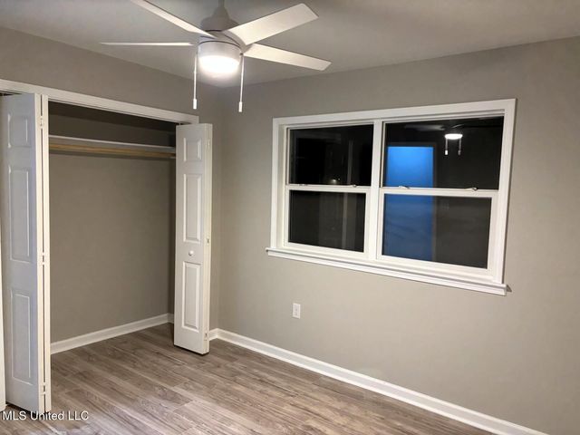 211 Corinth Drive, Bay Saint Louis, MS 39520