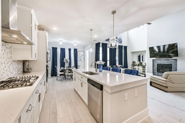 6214 Camden Shore, Manvel, TX 77578