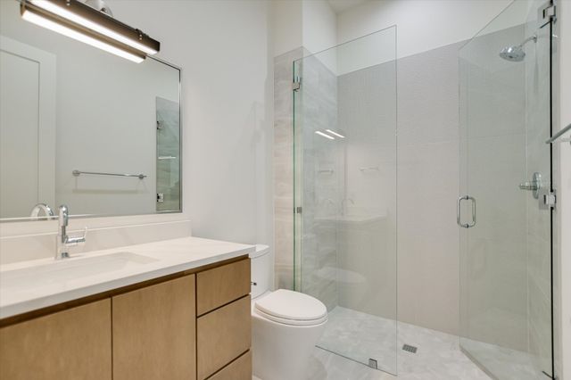 105 Via Roma Court, Horseshoe Bay, TX 78657