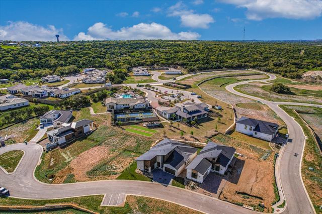 105 Via Roma Court, Horseshoe Bay, TX 78657