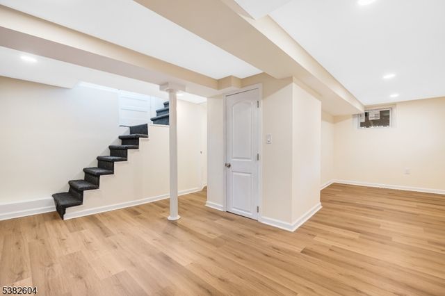 36 Lake St, Nutley Twp., NJ 07110