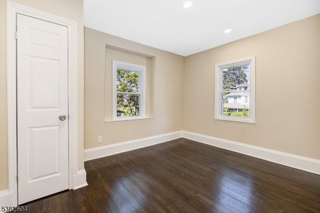 36 Lake St, Nutley Twp., NJ 07110