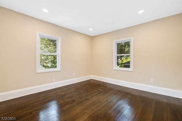 36 Lake St, Nutley Twp., NJ 07110