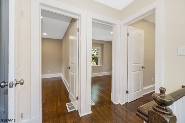 36 Lake St, Nutley Twp., NJ 07110