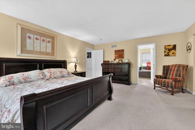 6 HILGERT AVE, Shillington, PA 19607