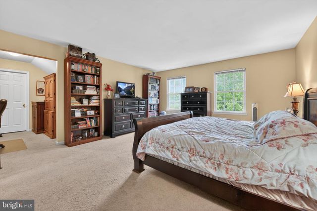6 HILGERT AVE, Shillington, PA 19607