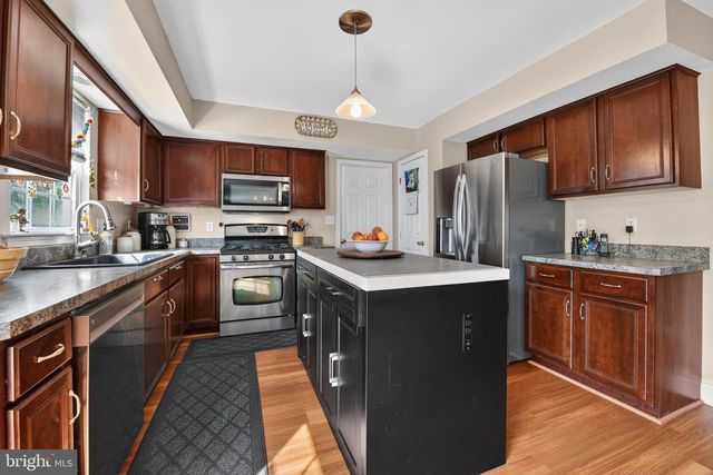 6 HILGERT AVE, Shillington, PA 19607
