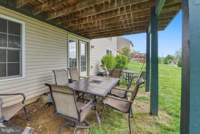 6 HILGERT AVE, Shillington, PA 19607