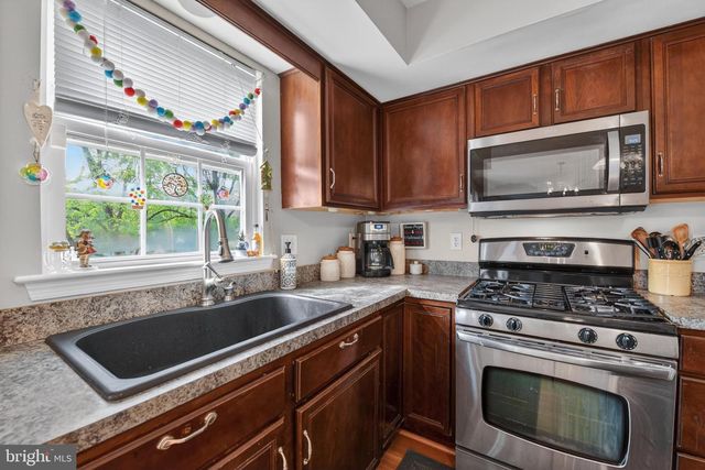 6 HILGERT AVE, Shillington, PA 19607