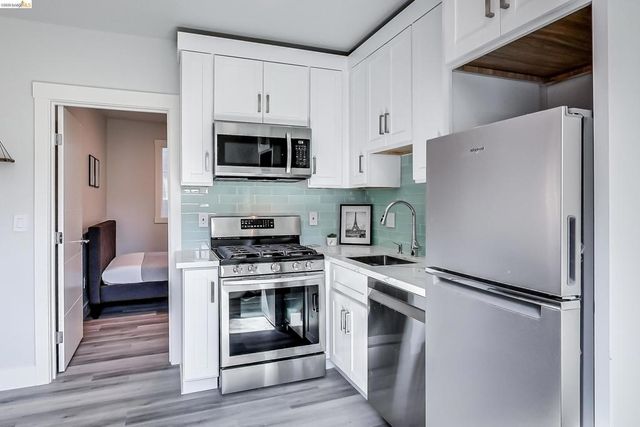 3411 Adeline St, Berkeley, CA 94703