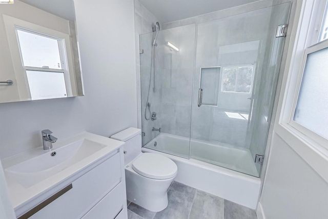 3411 Adeline St, Berkeley, CA 94703