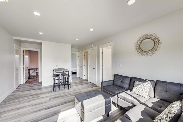 3411 Adeline St, Berkeley, CA 94703
