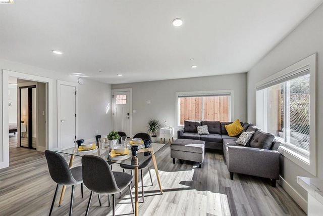 3411 Adeline St, Berkeley, CA 94703