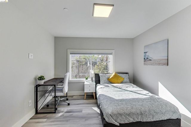 3411 Adeline St, Berkeley, CA 94703