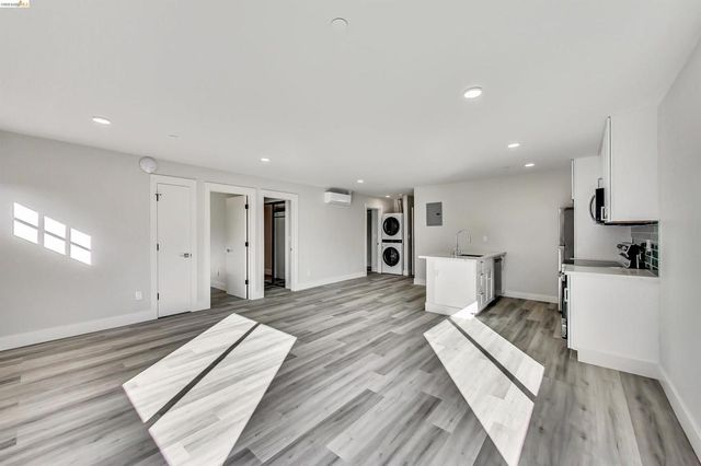 3411 Adeline St, Berkeley, CA 94703