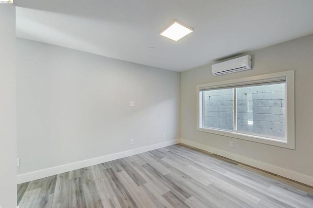 3411 Adeline St, Berkeley, CA 94703