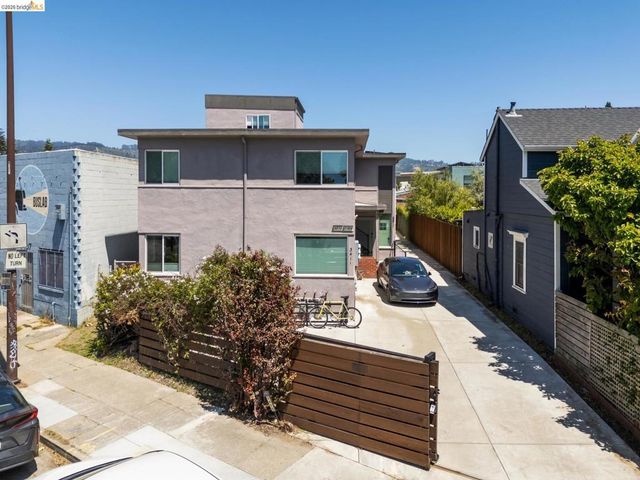 3411 Adeline St, Berkeley, CA 94703