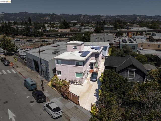 3411 Adeline St, Berkeley, CA 94703