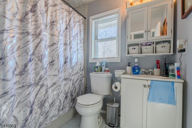 39 Hobart St, Ridgefield Park Village, NJ 07660