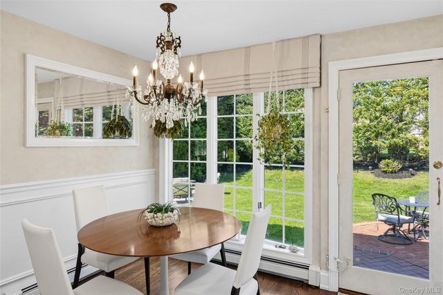 77 Lake Drive, Manhasset Hills, NY 11040