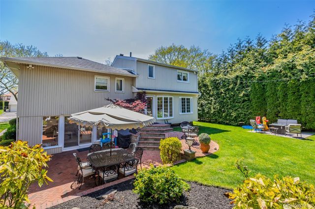 77 Lake Drive, Manhasset Hills, NY 11040