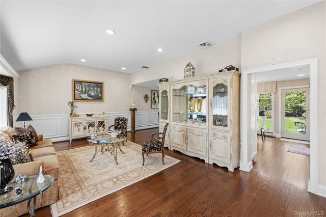 77 Lake Drive, Manhasset Hills, NY 11040