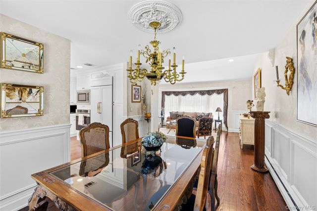 77 Lake Drive, Manhasset Hills, NY 11040