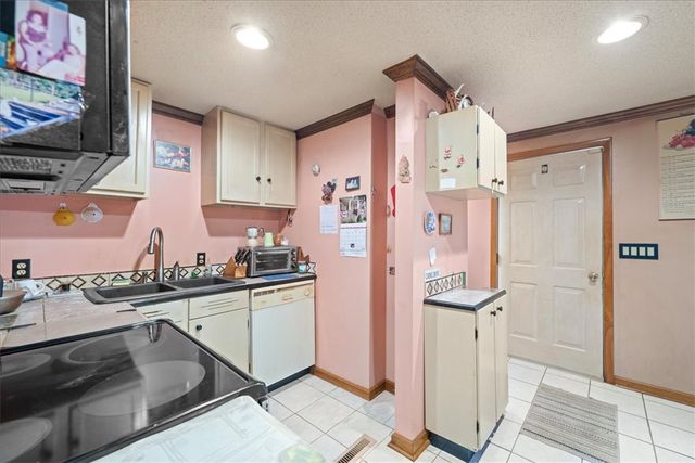958 Avondale Drive, Seneca, SC 29678