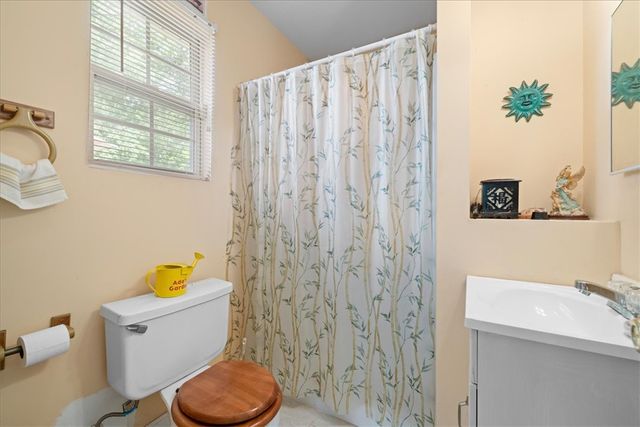 958 Avondale Drive, Seneca, SC 29678