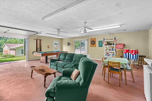 958 Avondale Drive, Seneca, SC 29678