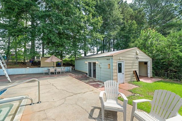 958 Avondale Drive, Seneca, SC 29678