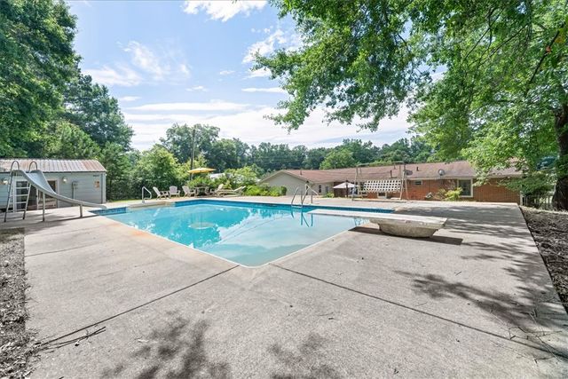 958 Avondale Drive, Seneca, SC 29678