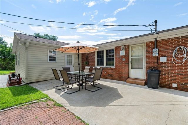 958 Avondale Drive, Seneca, SC 29678