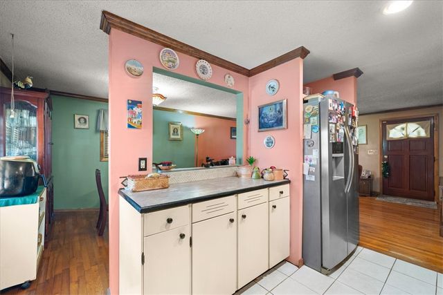 958 Avondale Drive, Seneca, SC 29678
