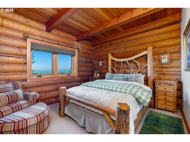 2300 ELDER Rd, Hood River, OR 97031