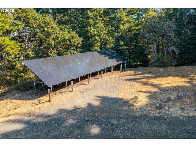 2300 ELDER Rd, Hood River, OR 97031