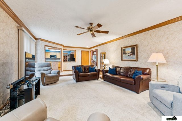 14906 Cuming Street, Omaha, NE 68154