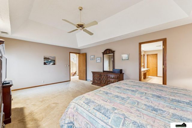 14906 Cuming Street, Omaha, NE 68154