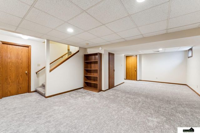 14906 Cuming Street, Omaha, NE 68154