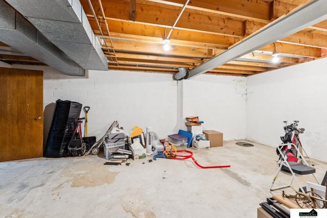 14906 Cuming Street, Omaha, NE 68154