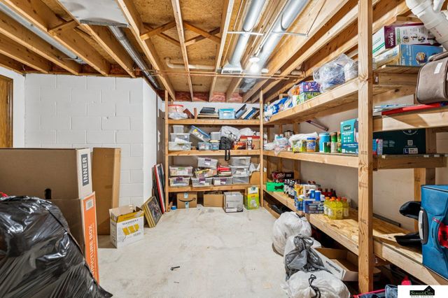 14906 Cuming Street, Omaha, NE 68154