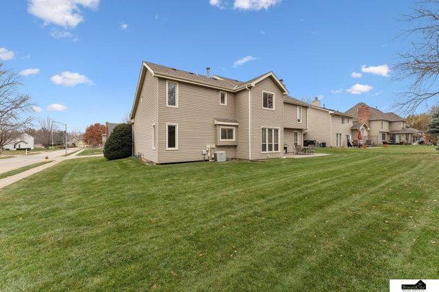 14906 Cuming Street, Omaha, NE 68154