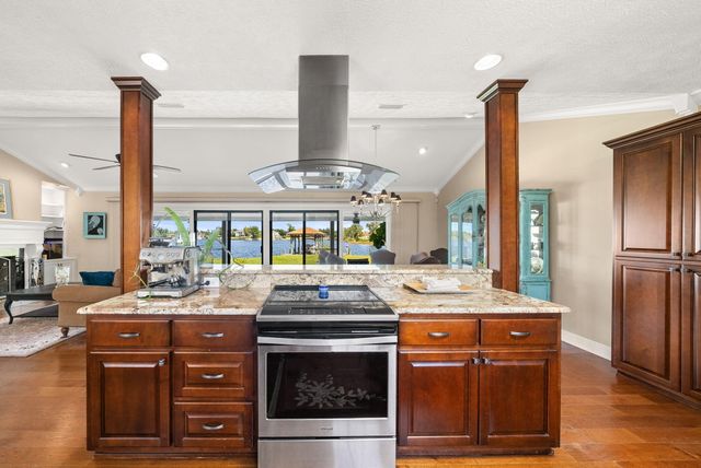 2446 Pretty Bayou Boulevard, Panama City, FL 32405