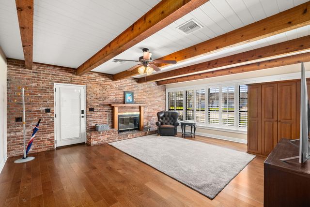 2446 Pretty Bayou Boulevard, Panama City, FL 32405