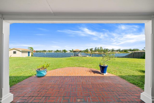 2446 Pretty Bayou Boulevard, Panama City, FL 32405