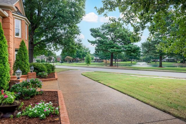 1893 HARTWELL MNR W, Collierville, TN 38017