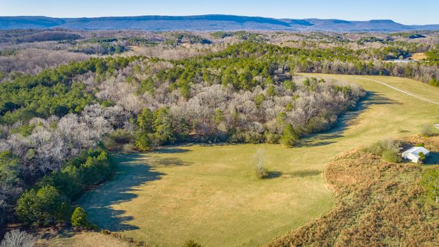 434 Farm Road, Trion, GA 30753