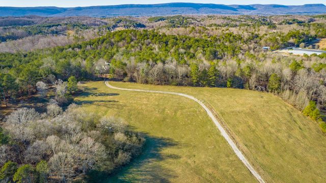 434 Farm Road, Trion, GA 30753