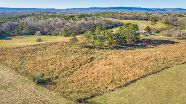 434 Farm Road, Trion, GA 30753